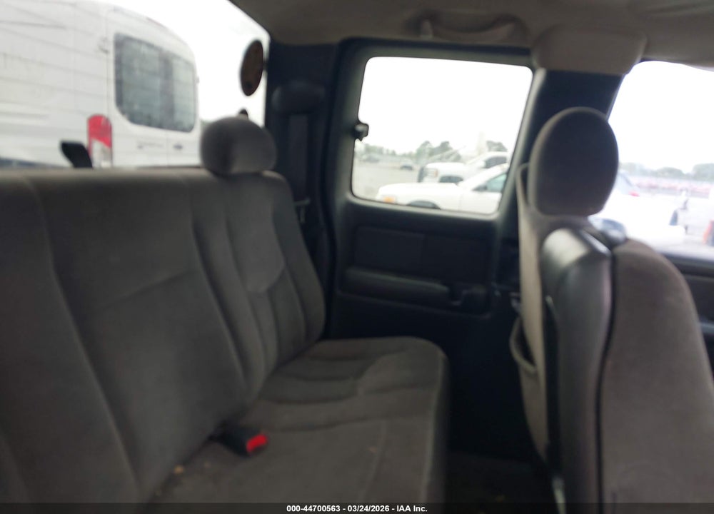2004 GMC SIERRA 1500 SLE VIN: 2GTEC19T941325045