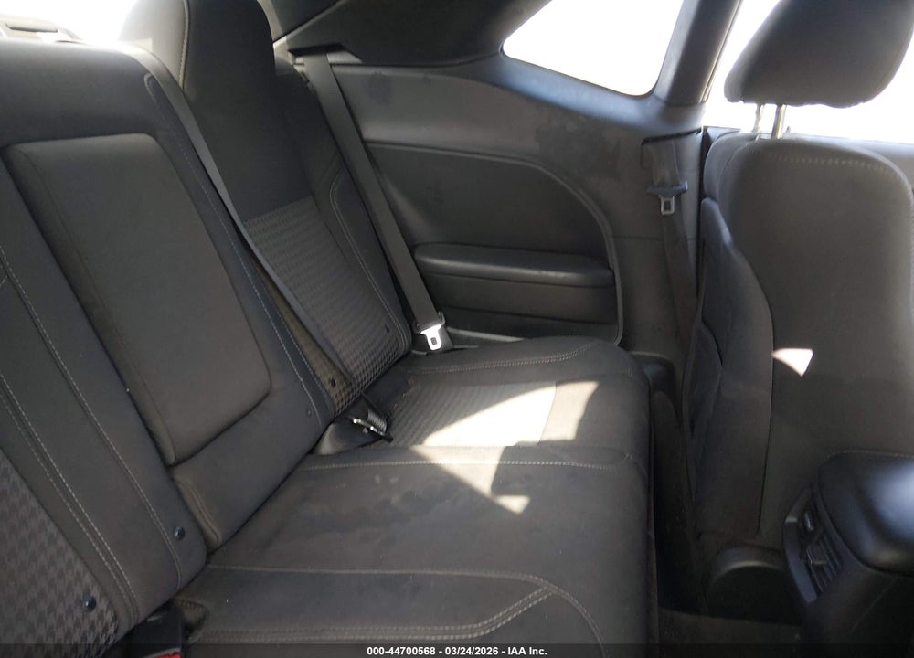 2019 DODGE CHALLENGER SXT VIN: 2C3CDZAG6KH570962