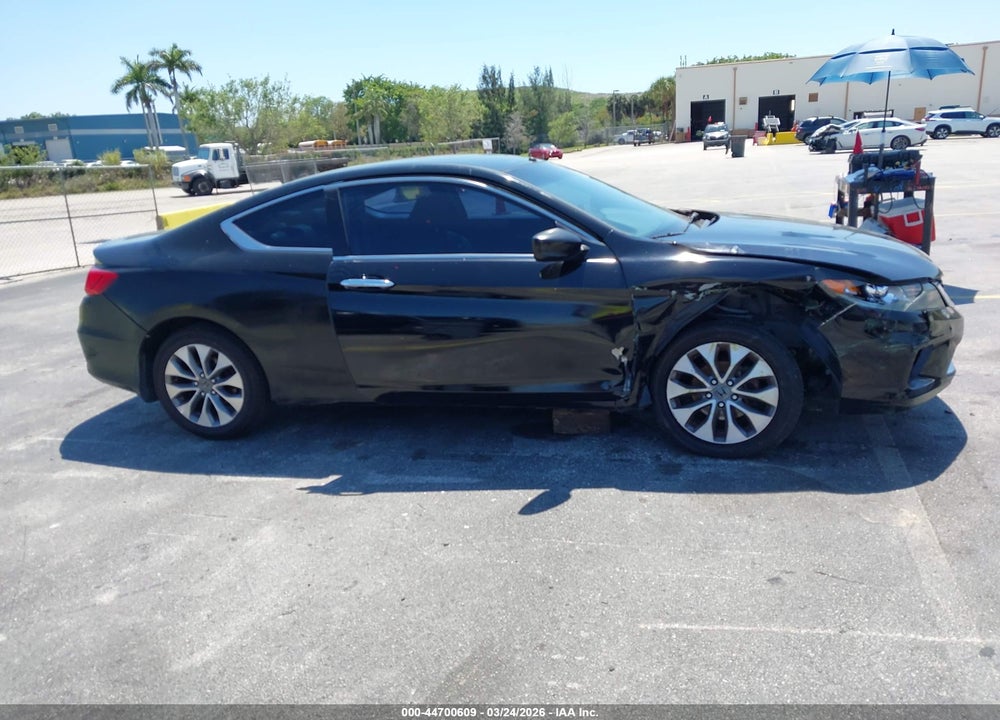 2014 HONDA ACCORD LX VIN: 1HGCT1B39EA009641