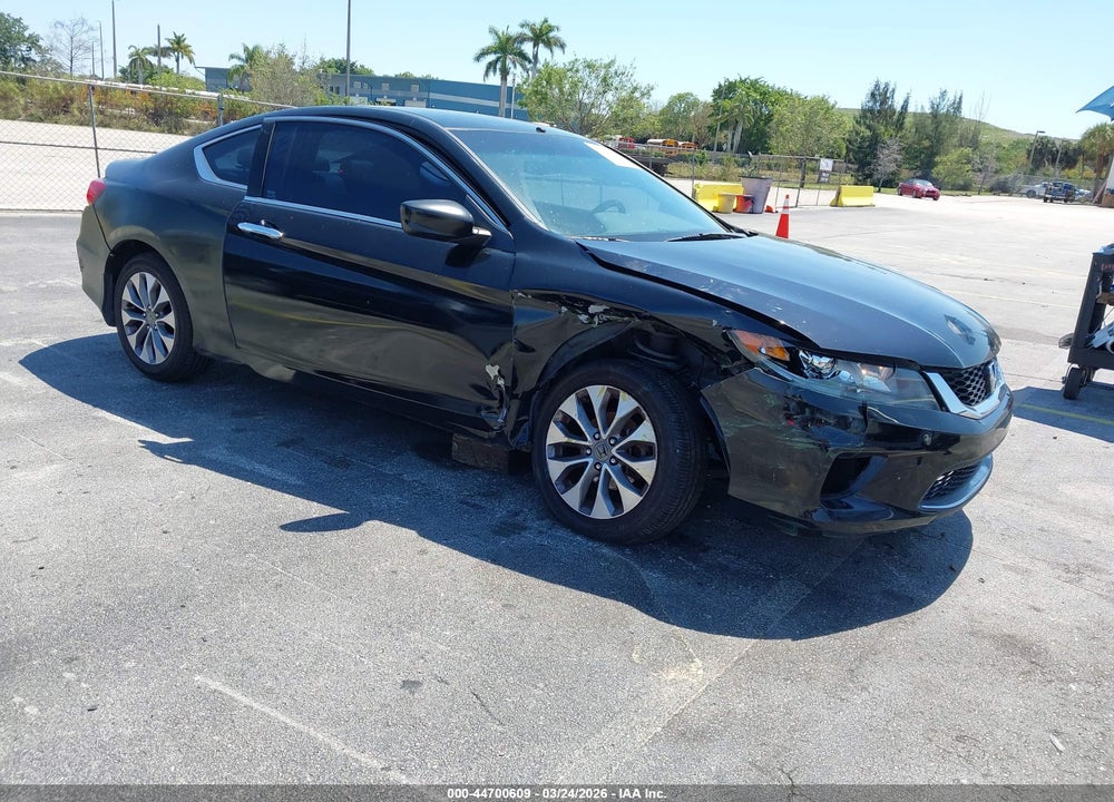 2014 HONDA ACCORD LX VIN: 1HGCT1B39EA009641
