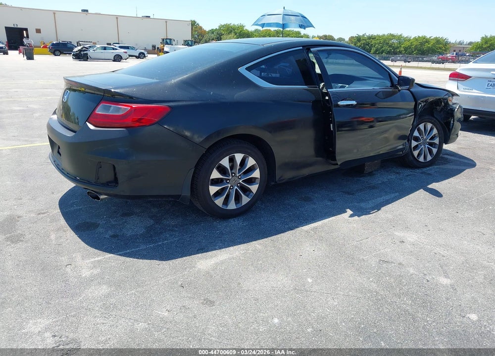 2014 HONDA ACCORD LX VIN: 1HGCT1B39EA009641