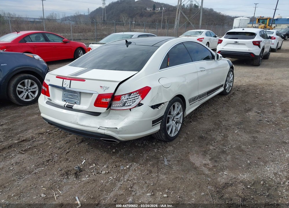 2010 MERCEDES-BENZ E 550 VIN: WDDKJ7CB0AF023746