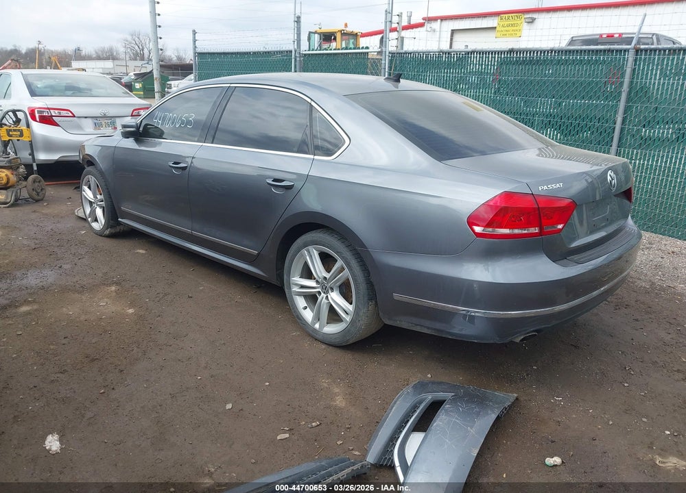 2015 VOLKSWAGEN PASSAT 1.8T SE VIN: 1VWBT7A36FC007556