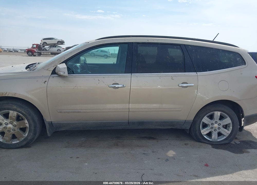 2009 CHEVROLET TRAVERSE LT VIN: 1GNER23D69S153044