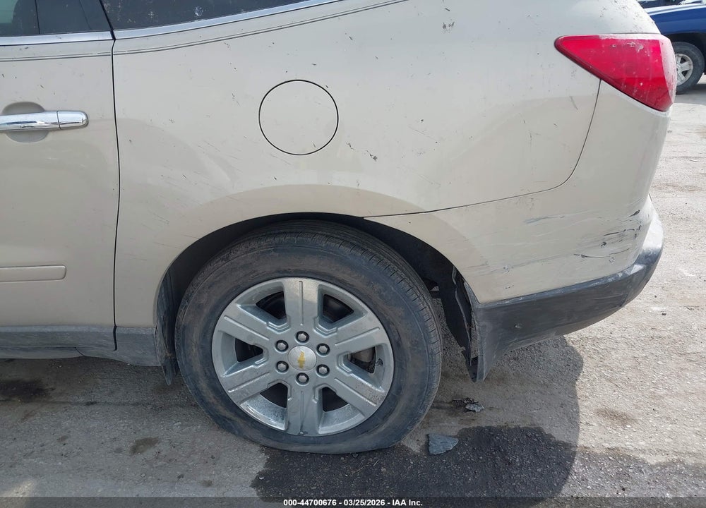 2009 CHEVROLET TRAVERSE LT VIN: 1GNER23D69S153044