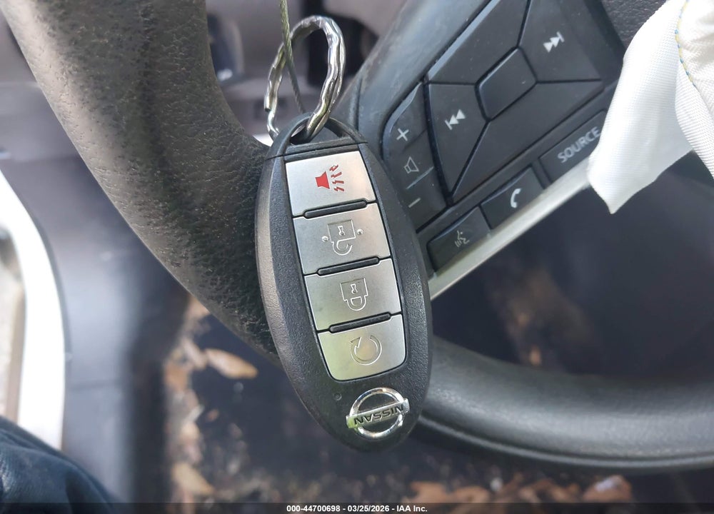 2019 NISSAN KICKS S VIN: 3N1CP5CU2KL519404