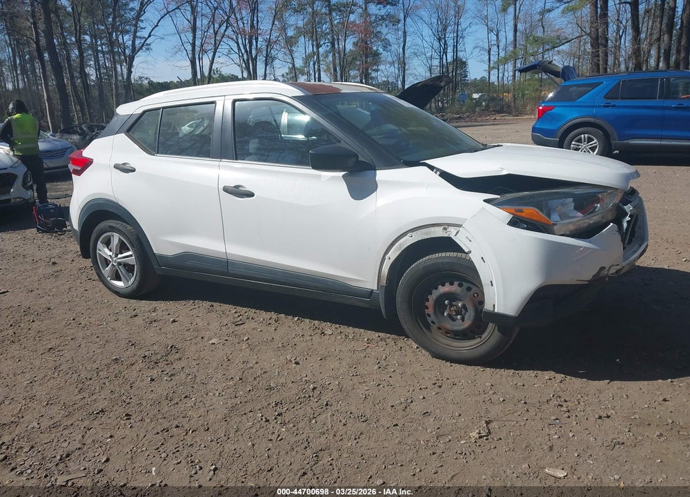 2019 NISSAN KICKS S VIN: 3N1CP5CU2KL519404
