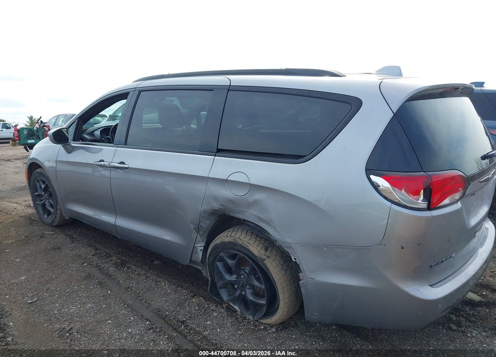 2018 CHRYSLER PACIFICA TOURING L PLUS VIN: 2C4RC1EG6JR172163