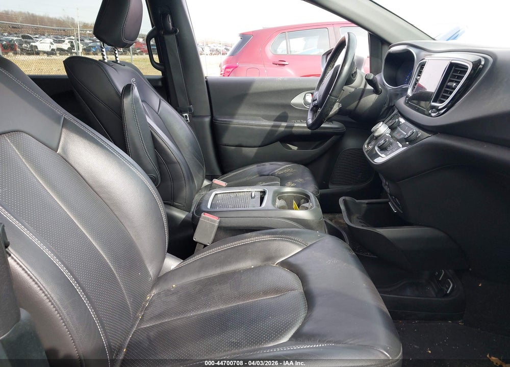 2018 CHRYSLER PACIFICA TOURING L PLUS VIN: 2C4RC1EG6JR172163