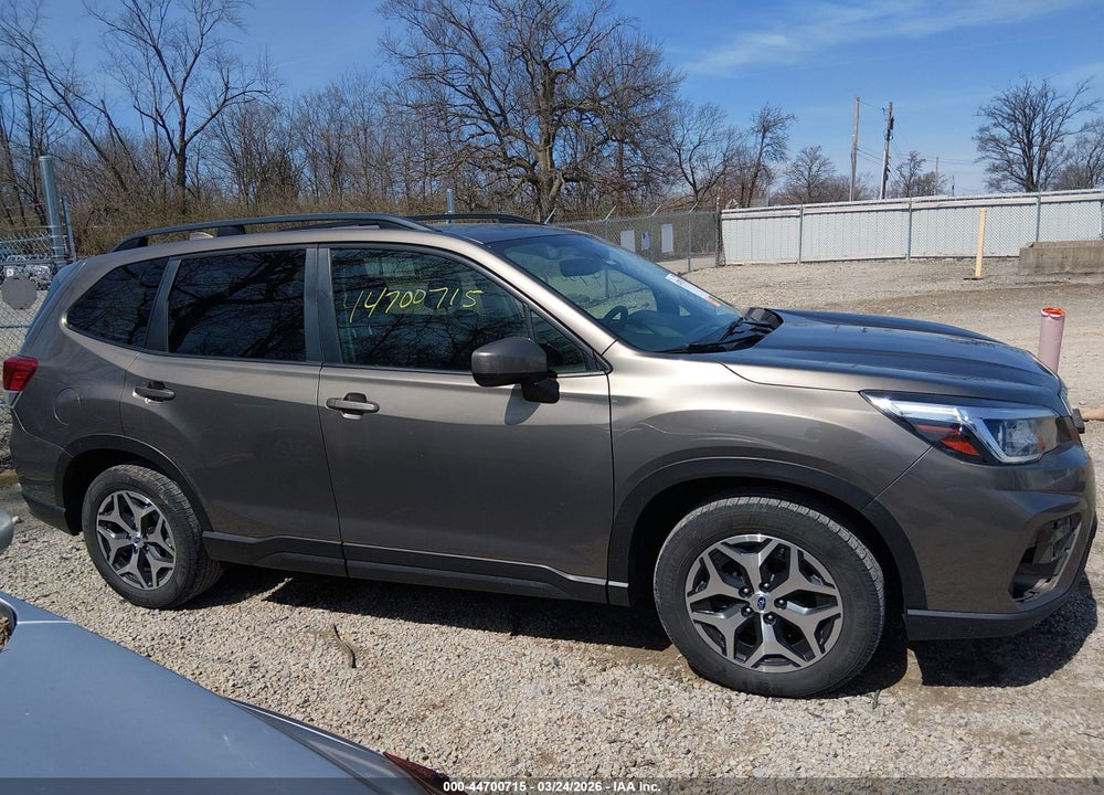 2019 SUBARU FORESTER PREMIUM VIN: JF2SKAGC9KH547461