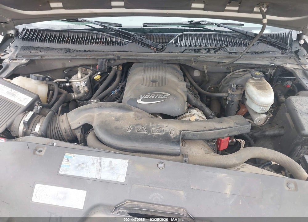 2003 CHEVROLET TAHOE LS VIN: 1GNEC13V83J236458