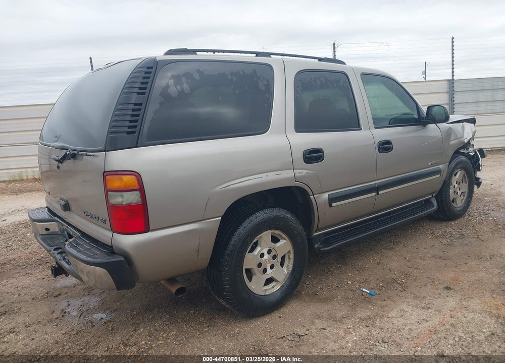 2003 CHEVROLET TAHOE LS VIN: 1GNEC13V83J236458