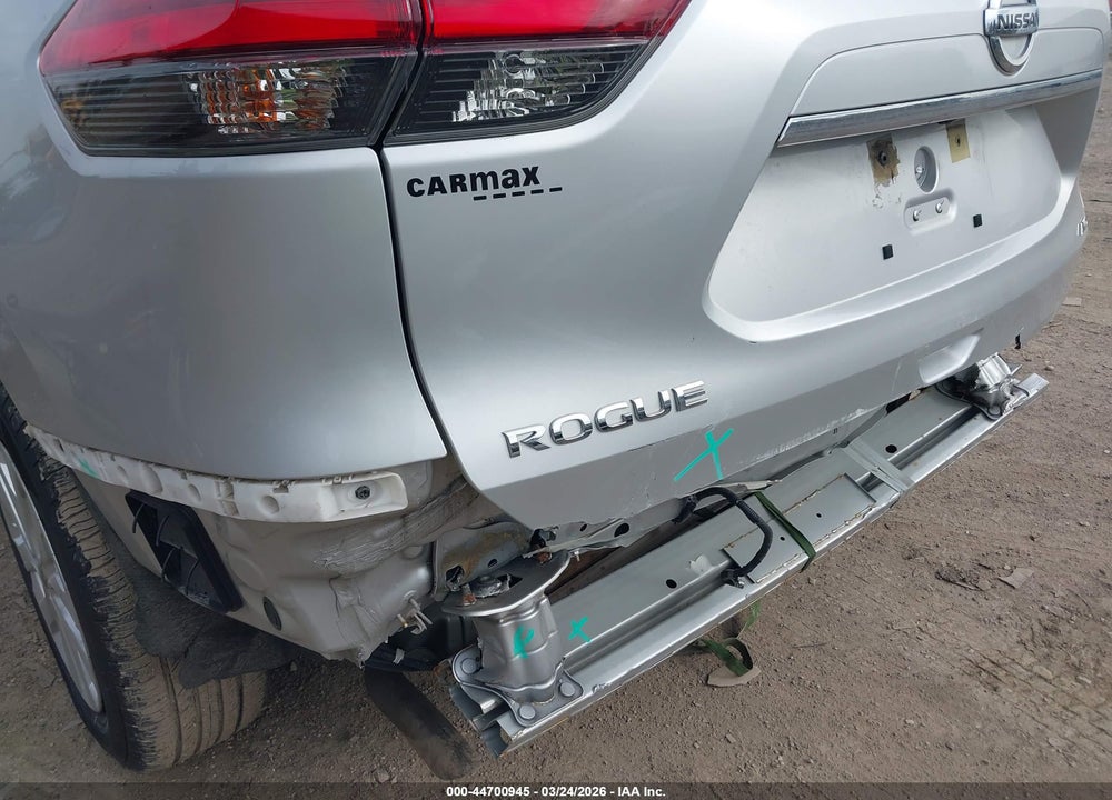 2017 NISSAN ROGUE S VIN: KNMAT2MV9HP546926