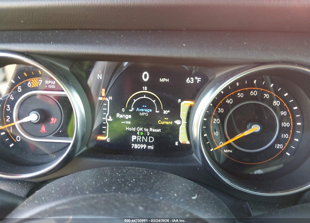 2019 JEEP WRANGLER UNLIMITED SAHARA VIN: 1C4HJXEN4KW644288