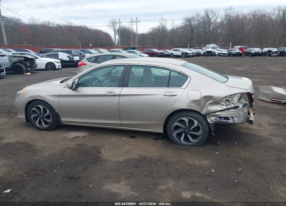 2017 HONDA ACCORD EX VIN: 1HGCR2F75HA005172