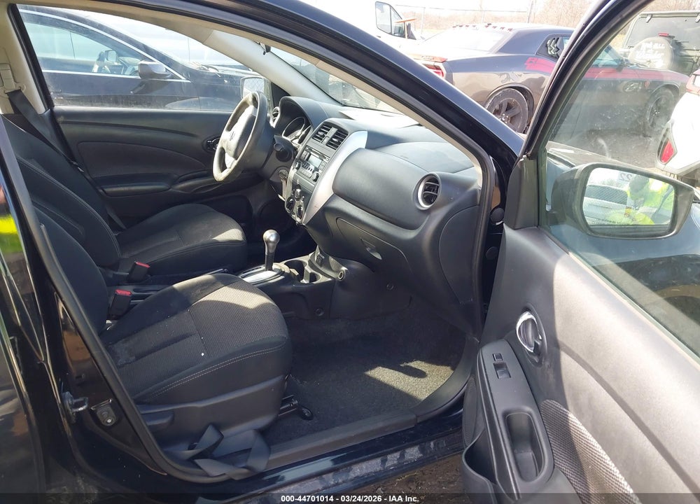 2018 NISSAN VERSA 1.6 SV VIN: 3N1CN7AP6JL869020