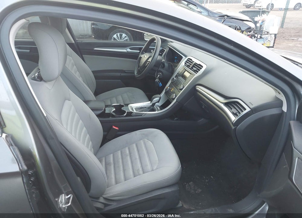 2014 FORD FUSION S VIN: 3FA6P0G72ER274001