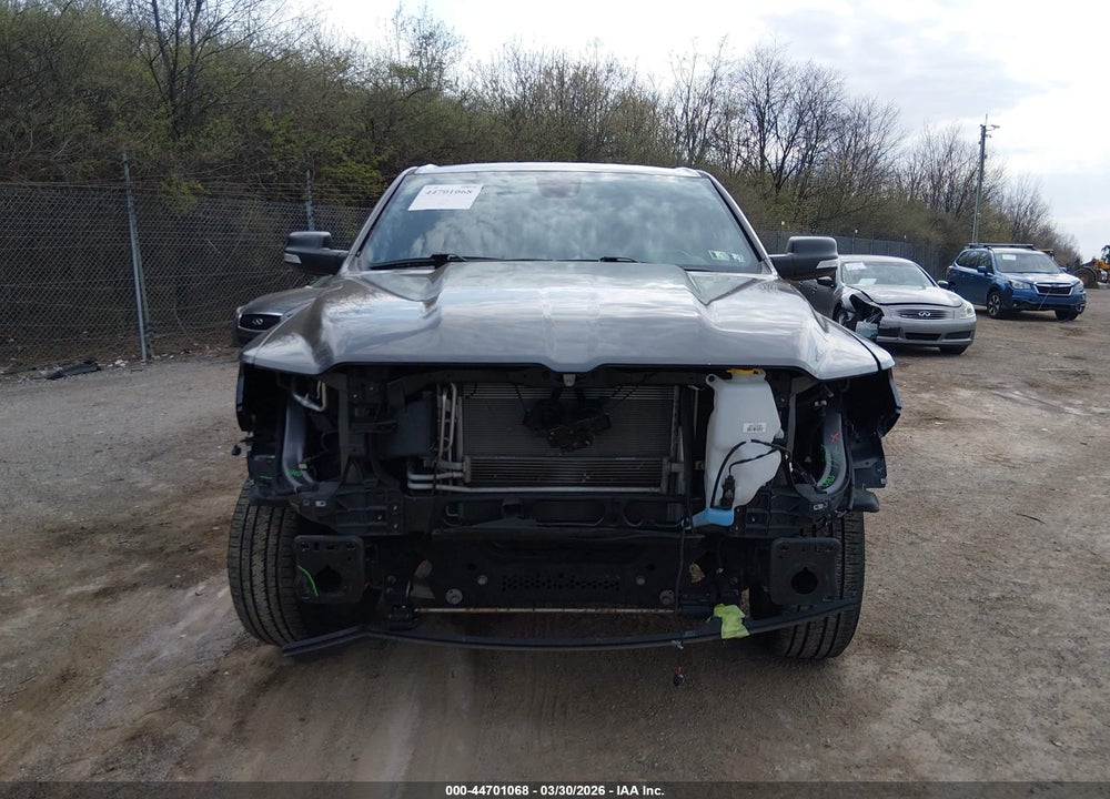 2022 RAM 1500 BIG HORN  4X4 6'4 BOX VIN: 1C6RRFBG1NN240251