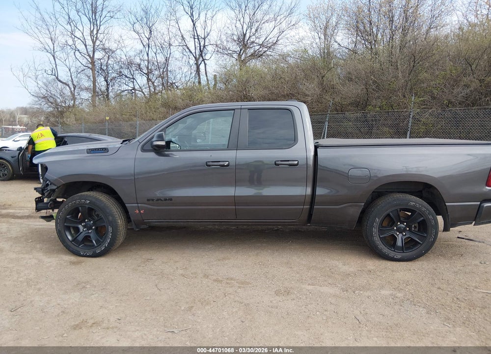 2022 RAM 1500 BIG HORN  4X4 6'4 BOX VIN: 1C6RRFBG1NN240251