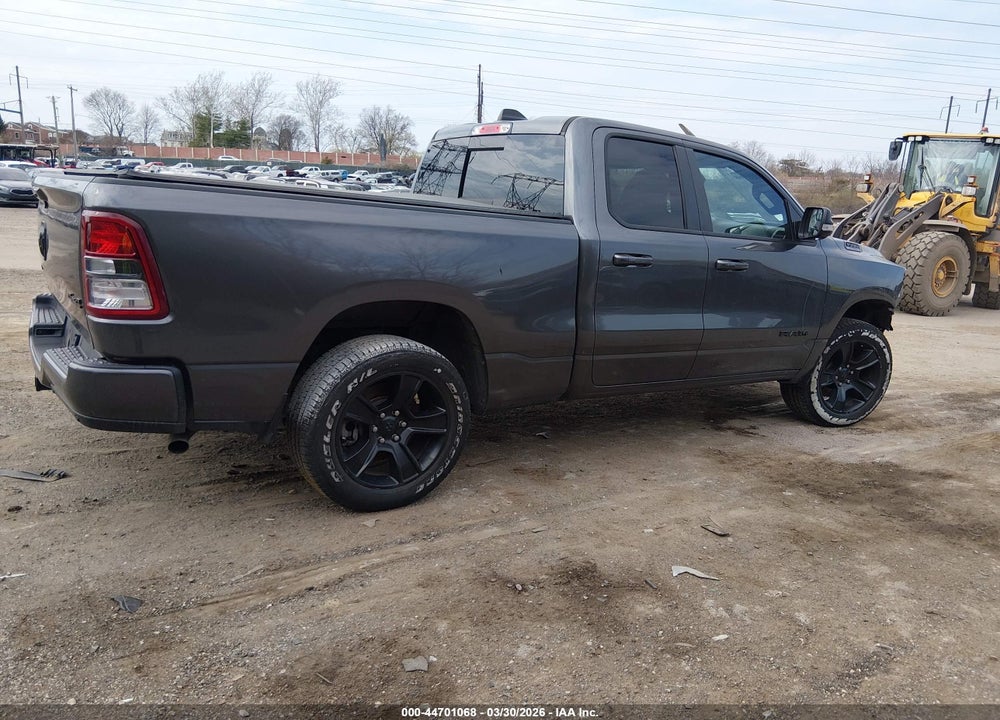 2022 RAM 1500 BIG HORN  4X4 6'4 BOX VIN: 1C6RRFBG1NN240251