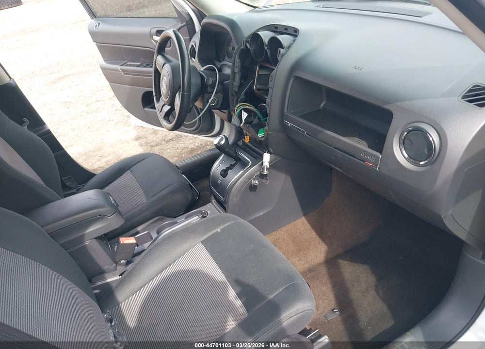 2014 JEEP PATRIOT LATITUDE VIN: 1C4NJRFB7ED688482