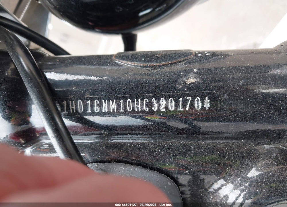 2017 HARLEY-DAVIDSON FXDL DYNA LOW RIDER VIN: 1HD1GNM10HC320170