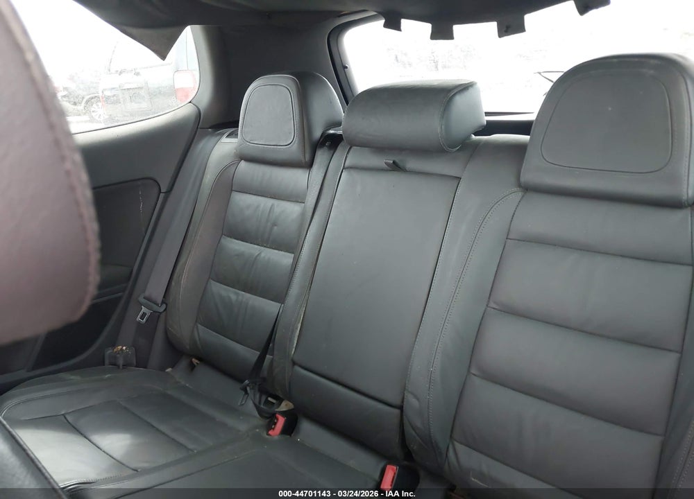 2011 VOLKSWAGEN GTI 2-DOOR VIN: WVWEV7AJ6BW085644
