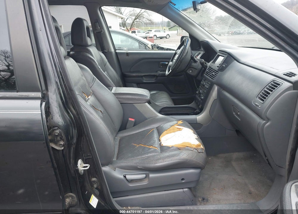 2005 HONDA PILOT EX-L VIN: 2HKYF18735H551686
