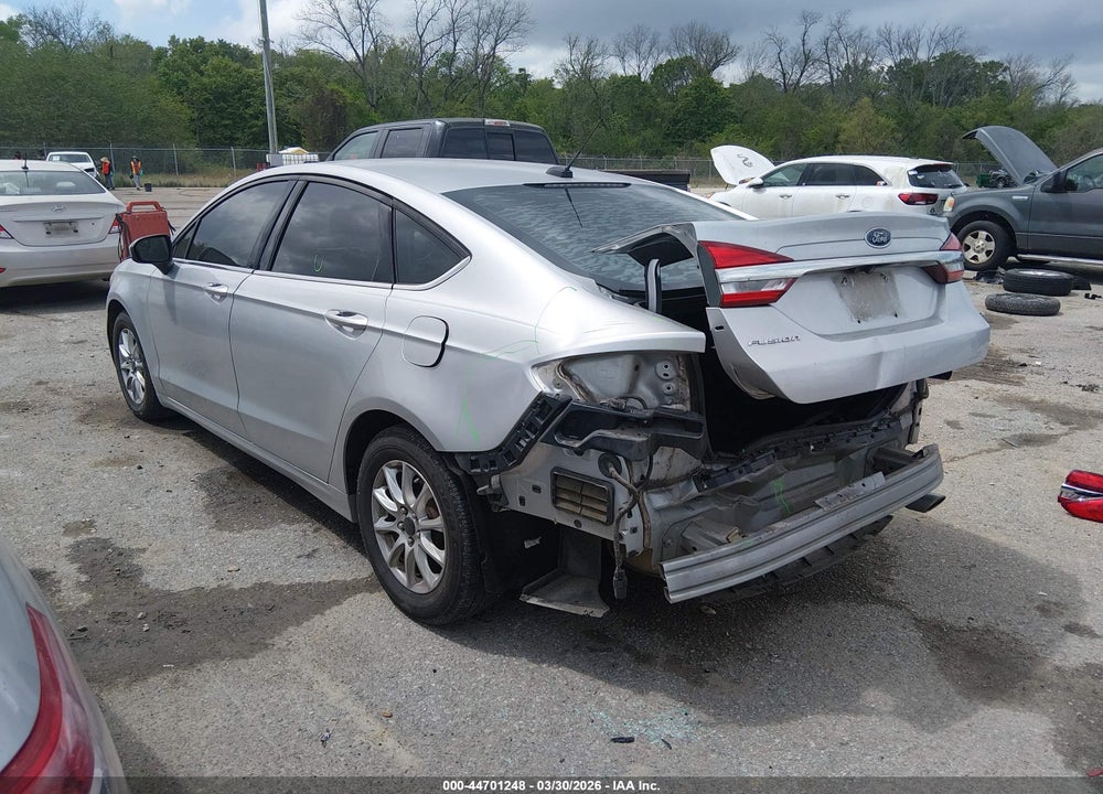 2017 FORD FUSION S VIN: 3FA6P0G75HR326354