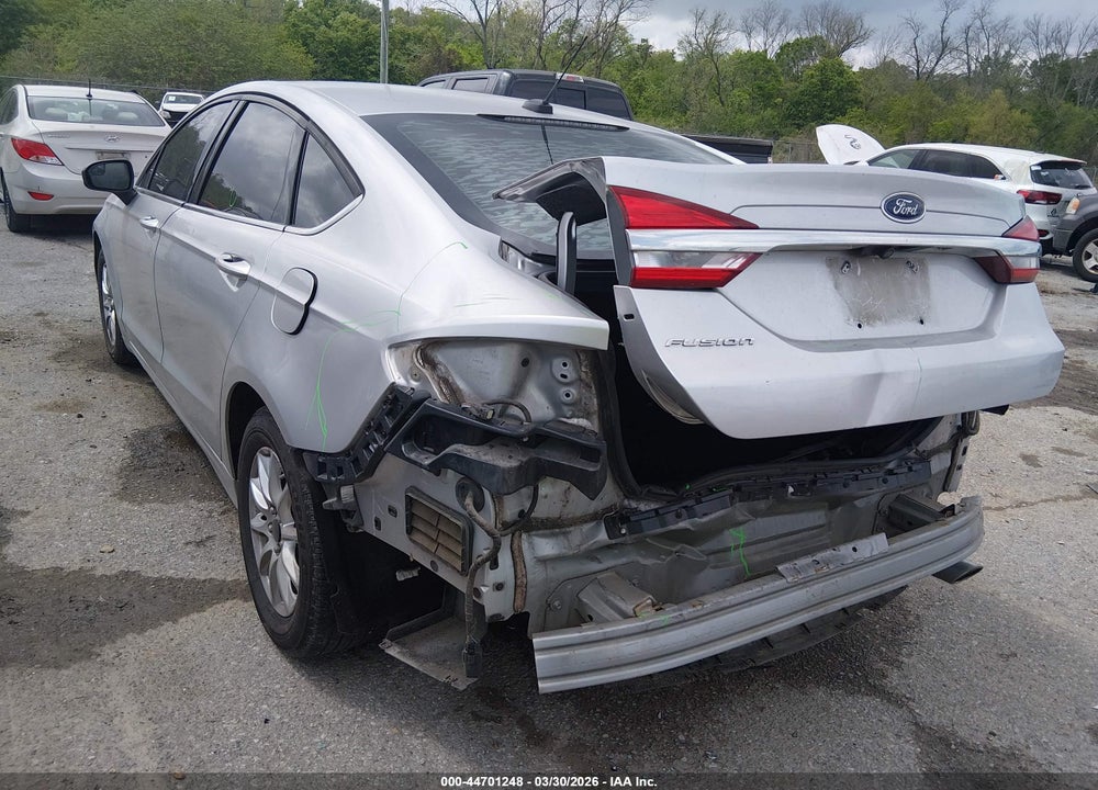 2017 FORD FUSION S VIN: 3FA6P0G75HR326354