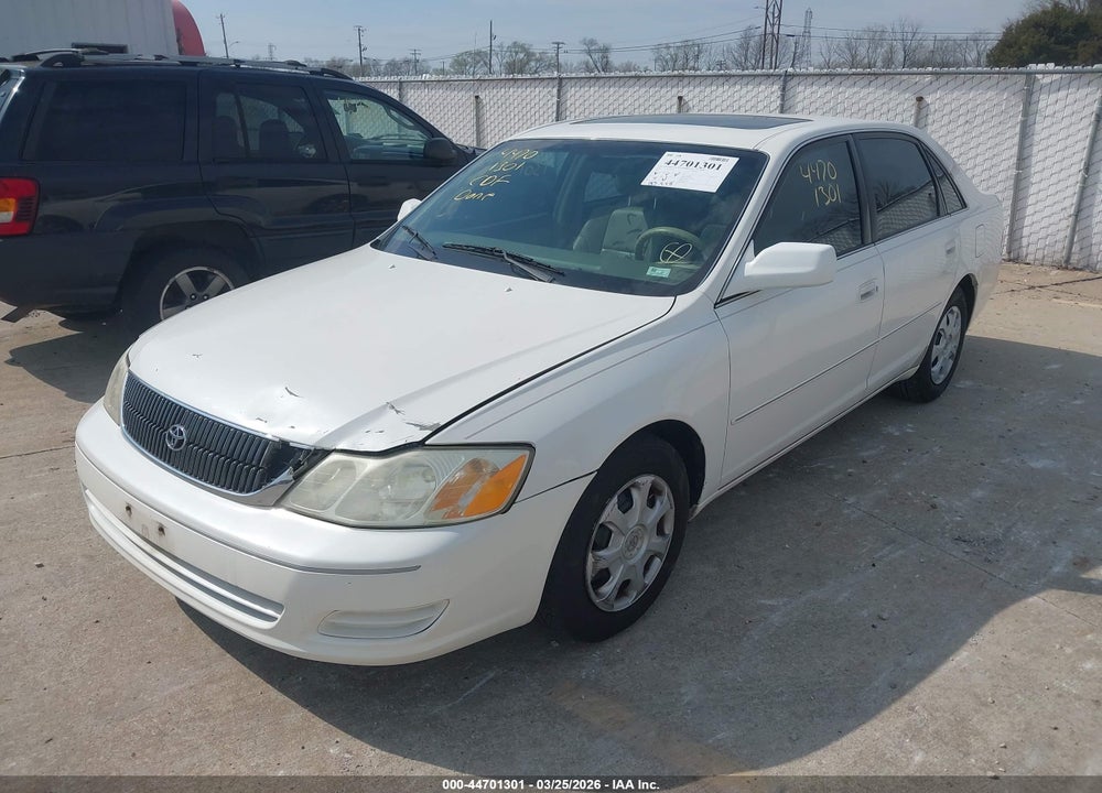 2000 TOYOTA AVALON XL/XLS VIN: 4T1BF28B8YU044031