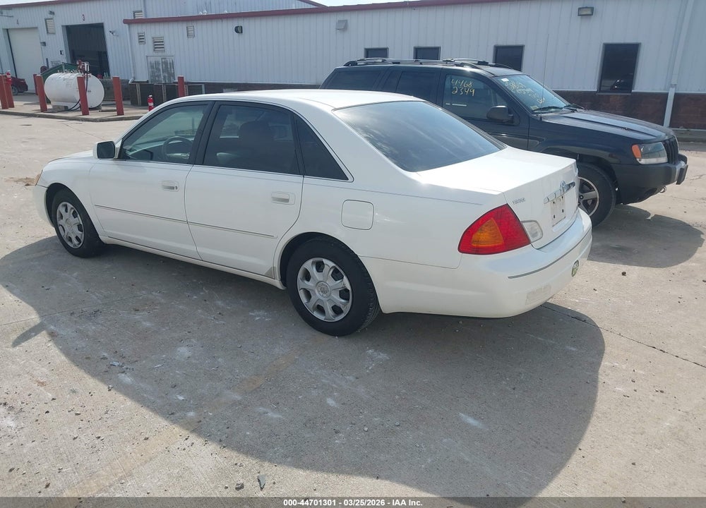 2000 TOYOTA AVALON XL/XLS VIN: 4T1BF28B8YU044031