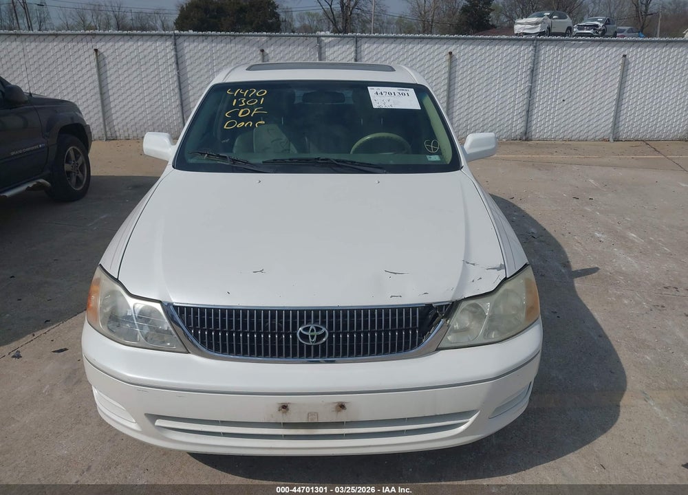 2000 TOYOTA AVALON XL/XLS VIN: 4T1BF28B8YU044031