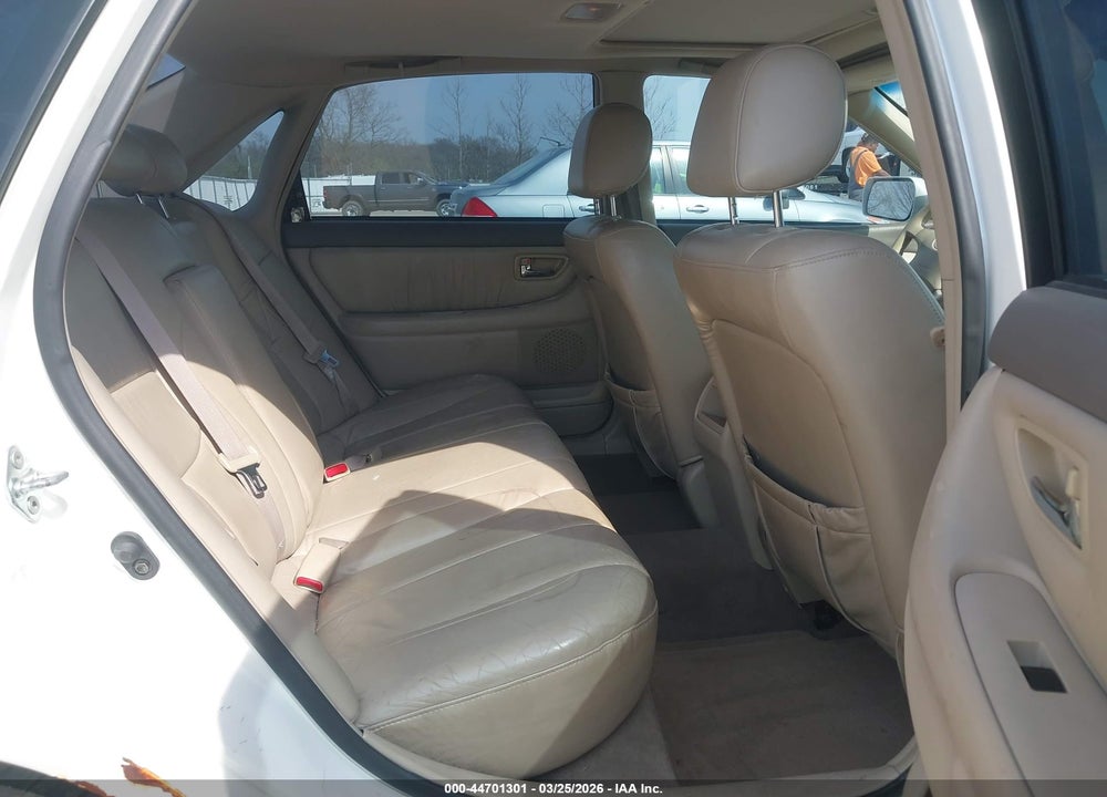 2000 TOYOTA AVALON XL/XLS VIN: 4T1BF28B8YU044031