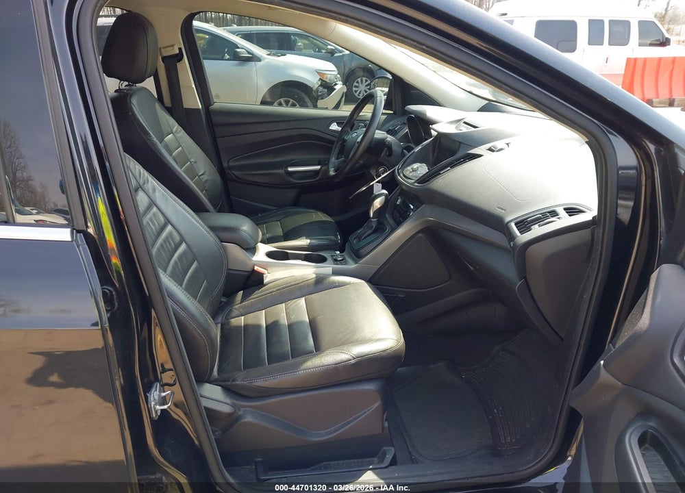 2015 FORD ESCAPE SE VIN: 1FMCU9G91FUB89359