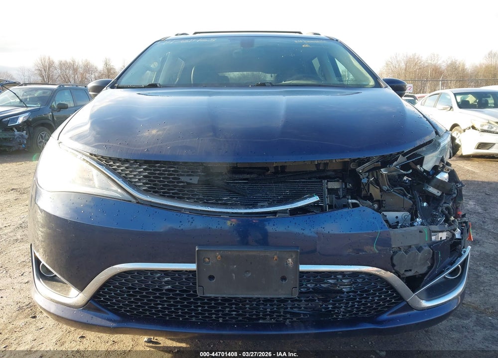 2017 CHRYSLER PACIFICA TOURING-L VIN: 2C4RC1BGXHR744964