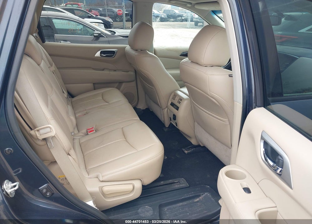 2016 NISSAN PATHFINDER PLATINUM VIN: 5N1AR2MM8GC613510