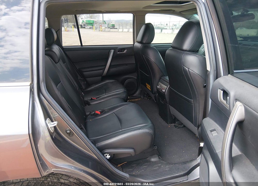 2012 TOYOTA HIGHLANDER SE VIN: 5TDZK3EH8CS085057