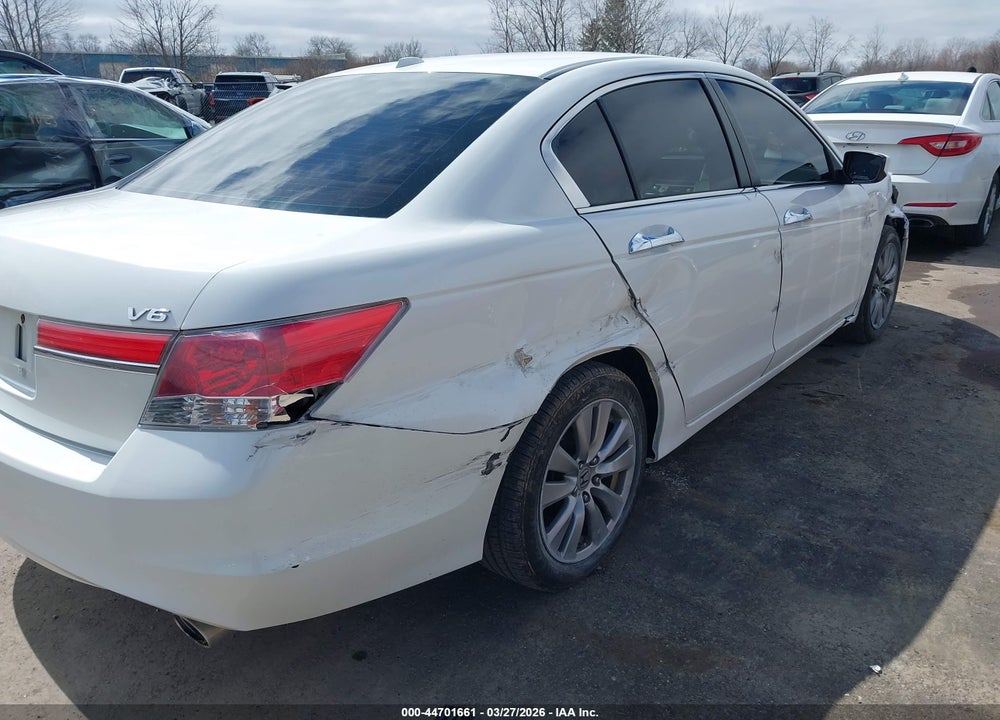 2011 HONDA ACCORD 3.5 EX-L VIN: 1HGCP3F88BA027288