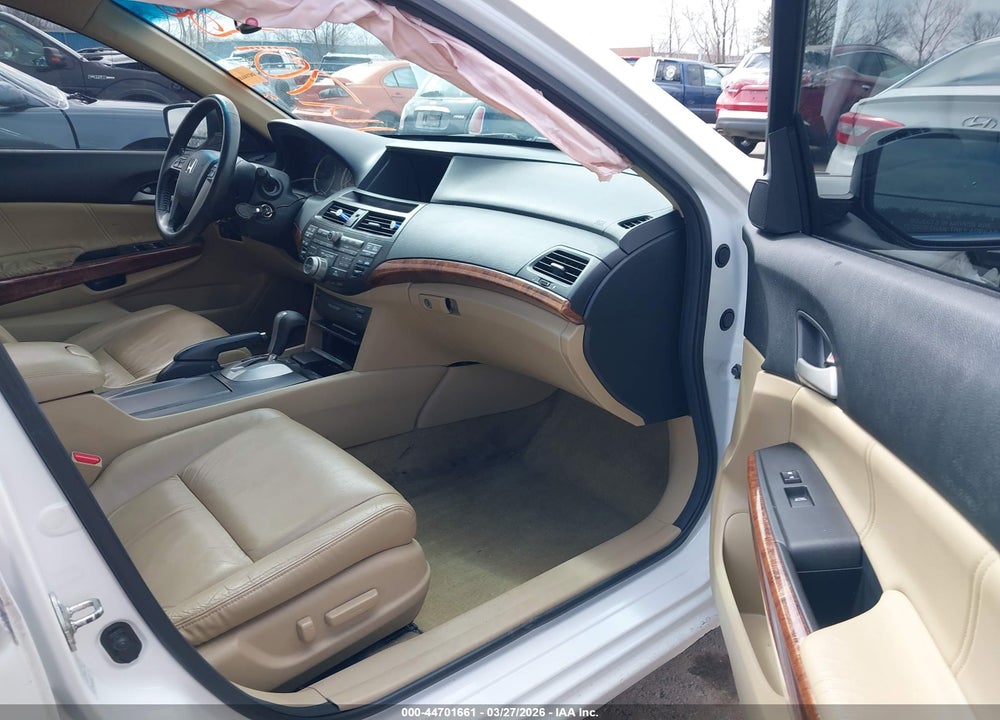 2011 HONDA ACCORD 3.5 EX-L VIN: 1HGCP3F88BA027288