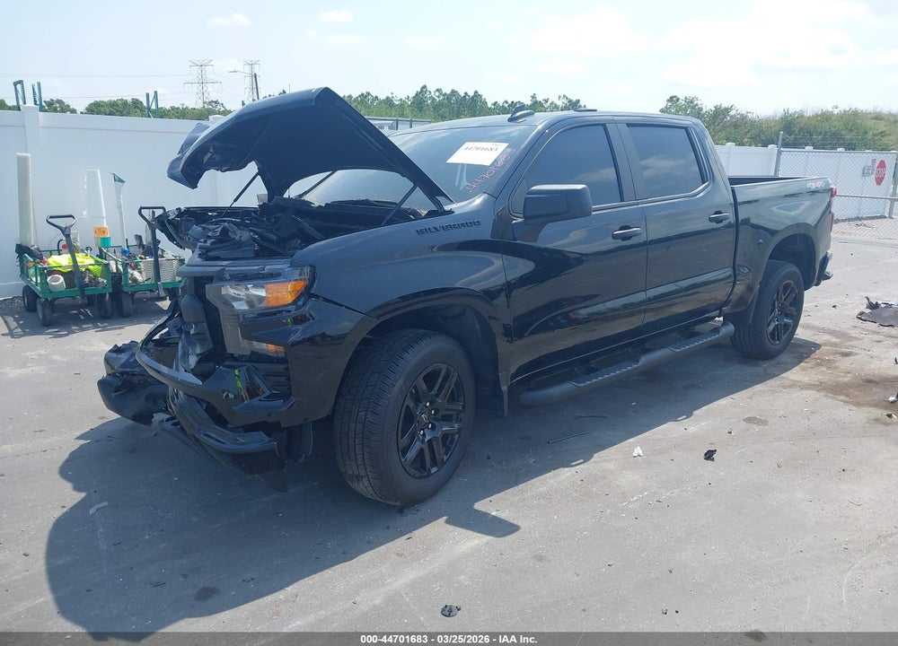 2025 CHEVROLET SILVERADO 1500 4WD  SHORT BED CUSTOM VIN: 1GCPKBEKXSZ257485