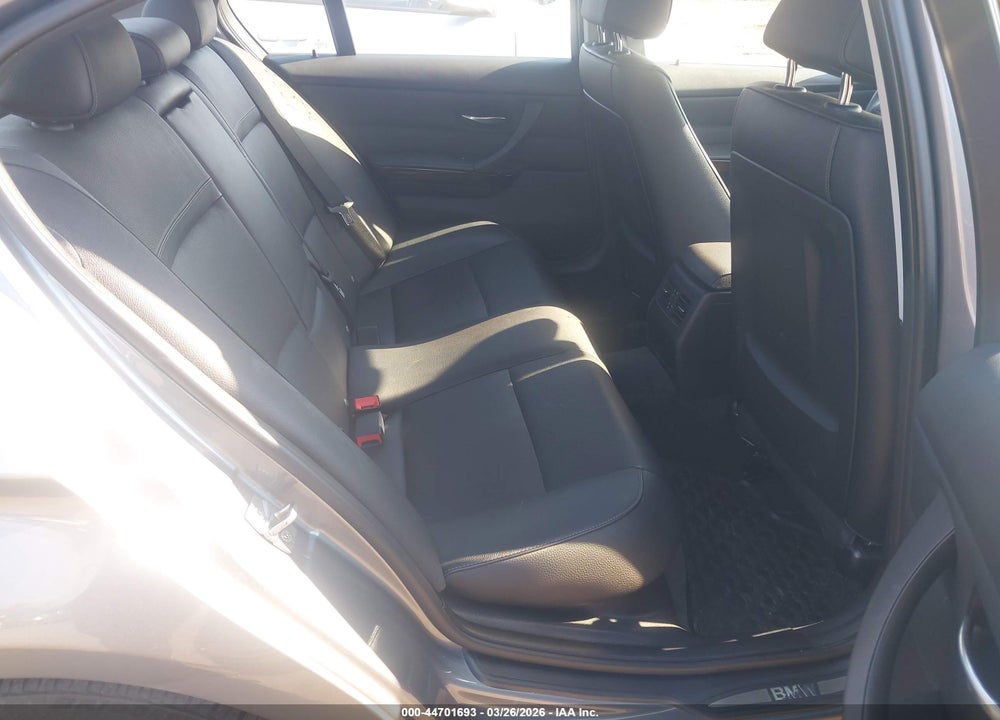 2011 BMW 328I XDRIVE VIN: WBAPK5G56BNN24442
