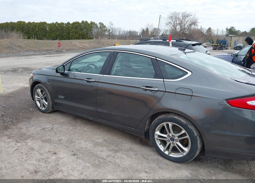 2016 FORD FUSION ENERGI TITANIUM VIN: 3FA6P0SU1GR235979