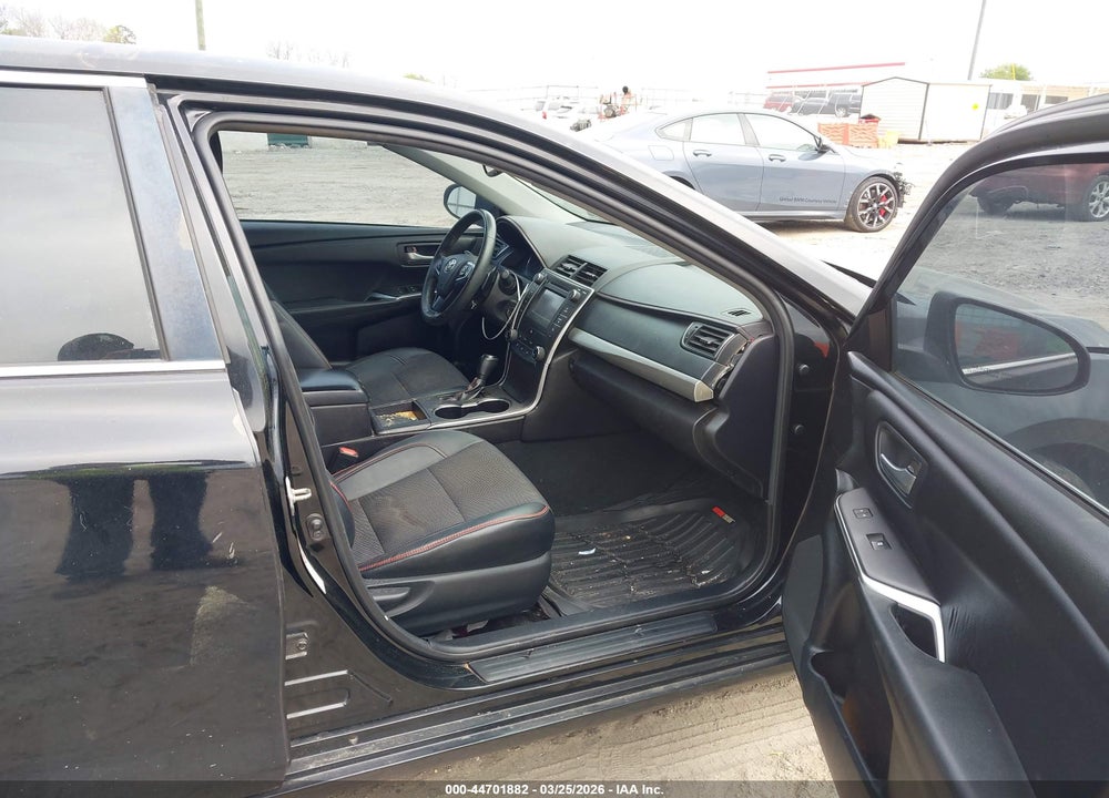 2017 TOYOTA CAMRY SE VIN: 4T1BF1FK6HU355888