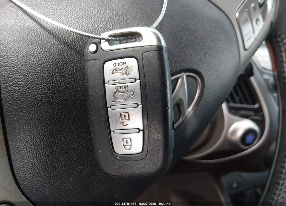 2013 HYUNDAI TUCSON LIMITED VIN: KM8JUCAC2DU645715