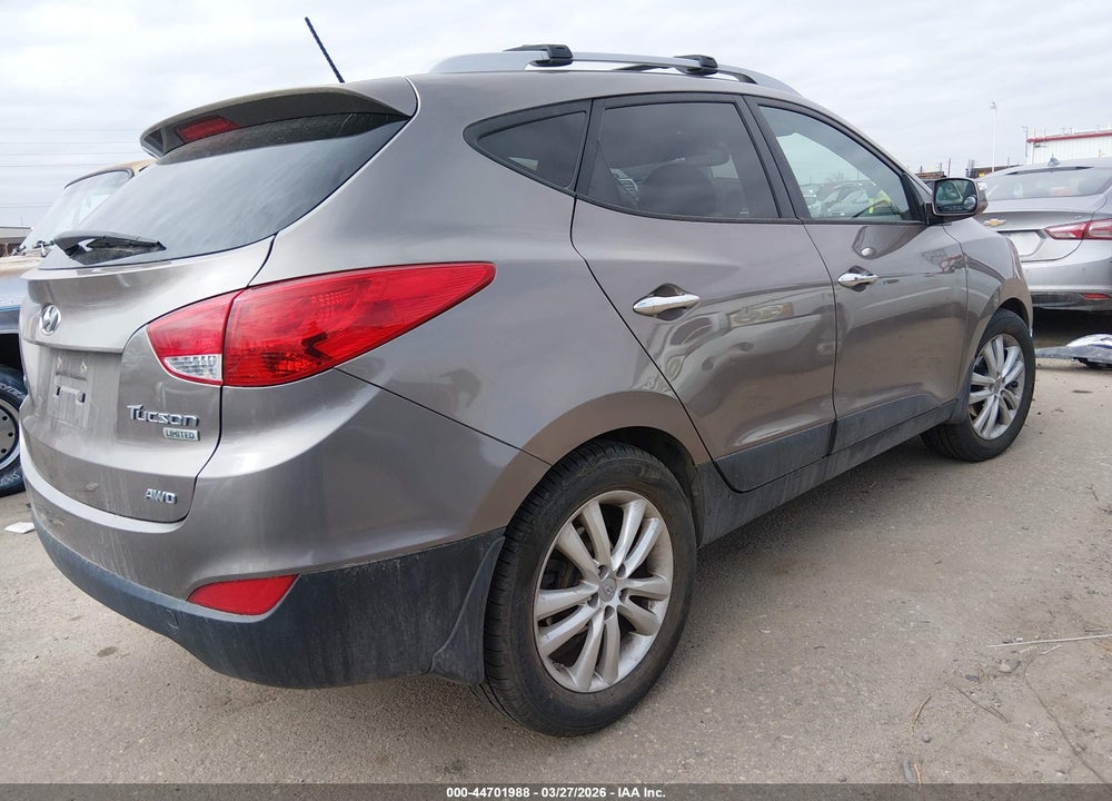 2013 HYUNDAI TUCSON LIMITED VIN: KM8JUCAC2DU645715