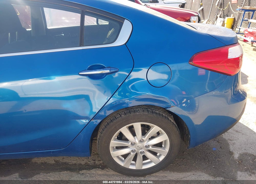 2015 KIA FORTE EX VIN: KNAFX4A82F5282331