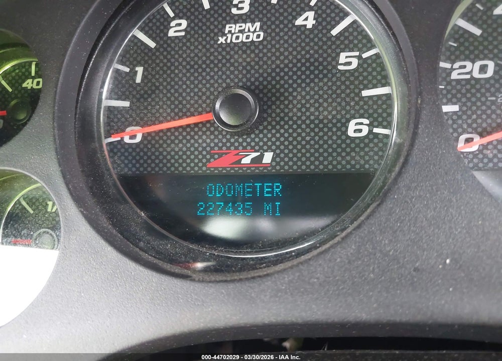 2011 GMC SIERRA 1500 SLE VIN: 1GTR2VE32BZ299006