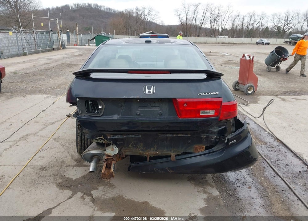 2005 HONDA ACCORD 3.0 EX VIN: 1HGCM66525A059772