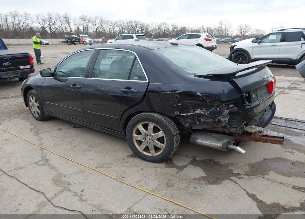 2005 HONDA ACCORD 3.0 EX VIN: 1HGCM66525A059772
